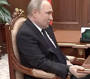 Путин за один день подписал 123 закона