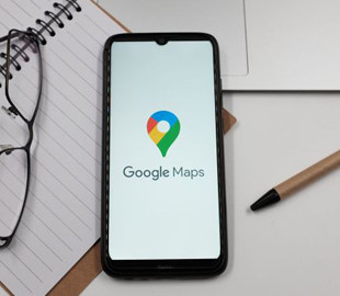 Без адреси та пошуку. Google Maps отримав функцію, яка знаходить потрібні місця за секунди