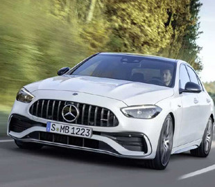 Mercedes-AMG представив «заряджений» С-клас з електричною турбіною