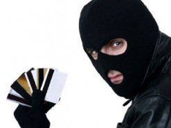 Пенсіонер через аферистів втратив більше ста тисяч гривень