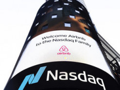 Биржевой индекс Nasdaq достиг исторического максимума. Помогли Байден и Netflix