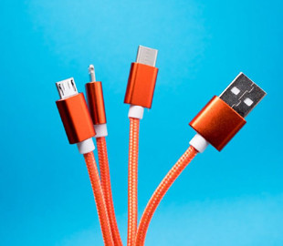 Літери, цифри й блискавка на USB: як за секунду вибрати правильний кабель