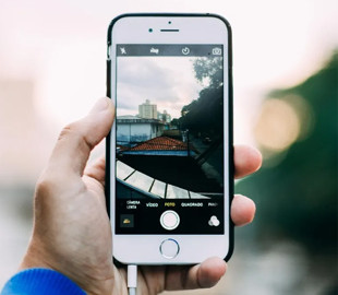 Як зробити, щоб батарея на телефоні довше тримала: 5 простих лайфхаків від експерта