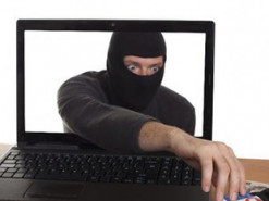 “Пропонують виплати за вакцинацію”: шахраї вигадали нову схему для обкрадання людей