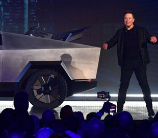 Обіцянки Маска знову не справдилися: Tesla не почала постачання Cybertruck до кінця третього кварталу