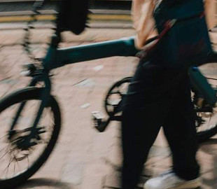 У Польщі 13-річний українець велосипедом їхав по автомагістралі до подруги з інтернету