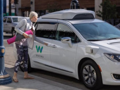 Из-за коронавируса приостанавливается тестирование самоуправляемых автомобилей