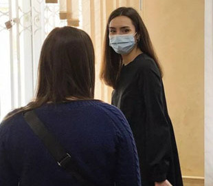 У Білорусі суд засудив до шести років колонії дівчину білоруського блогера Протасевича