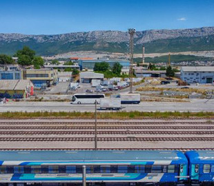 В Угорщині змінюють правила безкоштовного проїзду українців: деталі