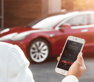 Мобильное приложение Tesla поможет снизить стоимость страховки для дисциплинированных водителей
