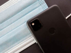 Ученый рассказал, можно ли пользоваться смартфоном во время болезни