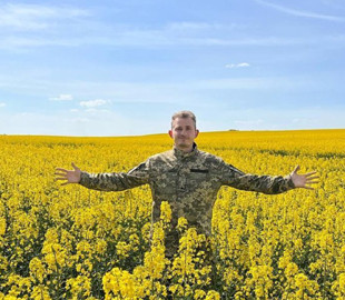 Коля Сєрга з передової звернувся до школярів: "Ми переможемо лише разом"