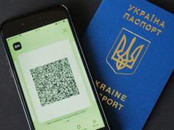 Фальшивые COVID-сертификаты: какие схемы подделки документов существуют в Украине