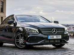 Глобальный дефицит чипов ударил по автопрому: Mercedes-Benz сокращает производство