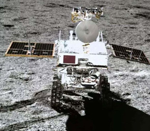 Ровер Yutu-2 готовится к пробуждению на Луне