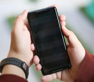 У Японії можуть запровадити обмеження на використання смартфонів: яка причина