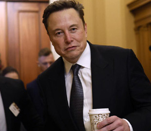 Маск відреагував на звернення Києва щодо російських дронів на Starlink