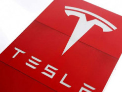 Tesla просить збільшити штрафи для неекологічних автовиробників