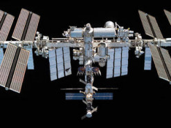 "Це шизофренія". Ексголова NASA розкритикував політику співпраці США з РФ у космосі