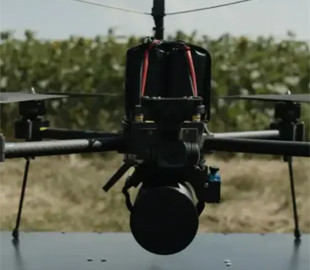 Україна та Німеччина запускають спільне виробництво дрона-бомбера "Лінза"