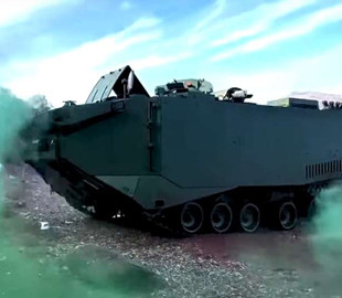 ВМС Туреччини вперше протестували нову броньовану машину-амфібію FNSS MAV Zaha