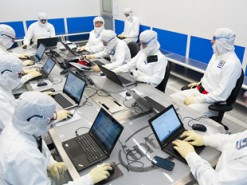 Intel может отстать от конкурентов в освоении новых технологических норм на 5-7 лет