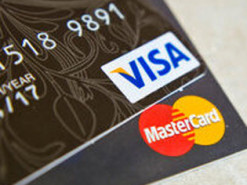 Євросоюз закрив росіянам лазівку для отримання карт Visa та Mastercard у Білорусі