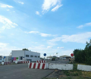 Бойовики так званої «ДНР» перевіряють телефони та влаштовують допити громадян на блок-посту