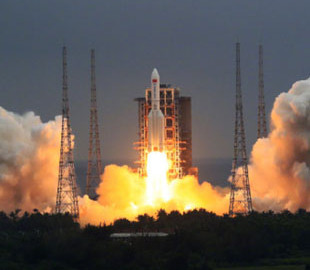 Китайська ракета вивела на орбіту два супутники