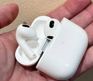 Продажі AirPods зупинилися: Apple готує нове покоління у 2025 році