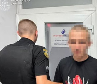 У Львові засудили шахрая, який виманив у потерпілої 7 тис. доларів під приводом лікування невістки