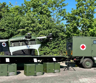 Розробники з Німеччини представили інноваційний БПЛА, що рятує військових за лічені хвилини