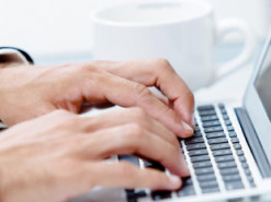 Украина переведет все госуслуги для жителей ЛДНР и Крыма в онлайн