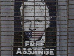"Репортери без кордонів" вимагають звільнити Ассанжа