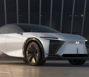 Lexus показал стильного конкурента Теслы