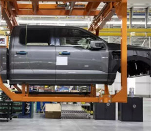 Ford: дефицит чипов растянется на весь 2022 год