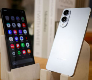 У Samsung нарешті зізналися, чому зникли маленькі смартфони