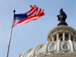 Сисадмін з Конгресу США замовив 240 смартфонів на 80 працівників, решту — здав у ломбард