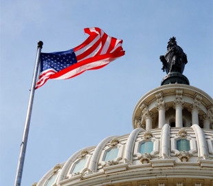 Сисадмін з Конгресу США замовив 240 смартфонів на 80 працівників, решту — здав у ломбард