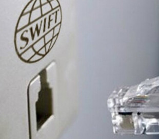 Отключение от SWIFT: Евросоюз определился со списком банков РФ