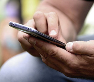 Мировой рынок смартфонов вернётся к росту не ранее 2021 года