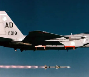 Розкриті технічні характеристики американської ракети AIM-120D-3 класу «повітря-повітря»