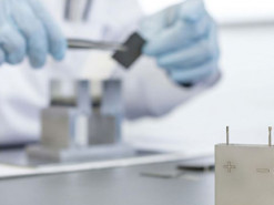 Презентовано нові акумулятори, які дозволять проїжджати без підзарядки 1000 км