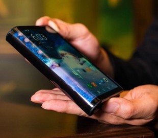 Samsung раскрыла некоторые характеристики складного Galaxy F и рассказала о его цене