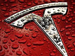 Tesla випустить електричний мінівен в стилі Cybertruck