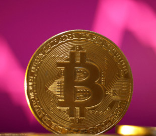 Криптовалютний експерт передбачив крах криптовалюти Bitcoin до $ 15 000