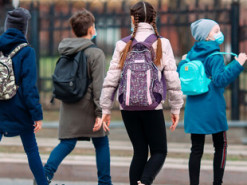 Дистанційка скасована: у яких регіонах України поновлене очне навчання