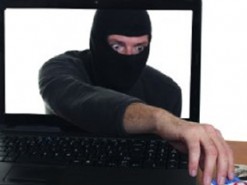 Шахраї зняли з картки чоловіка 40 тисяч гривень