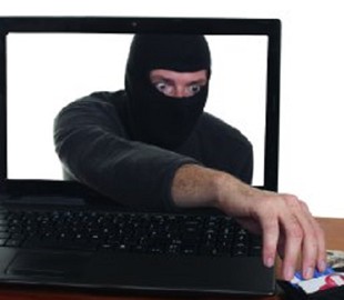 Шахраї зняли з картки чоловіка 40 тисяч гривень