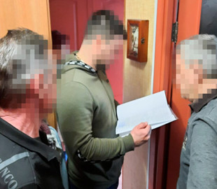 В Киеве сотрудники СБУ задержали бывшего военного за размещение незаконных постов в сети Интернет